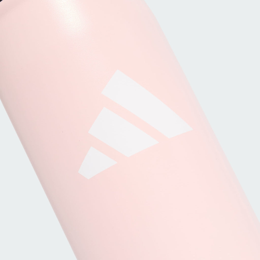 Garrafa metálica de 0,6 litros com canudo